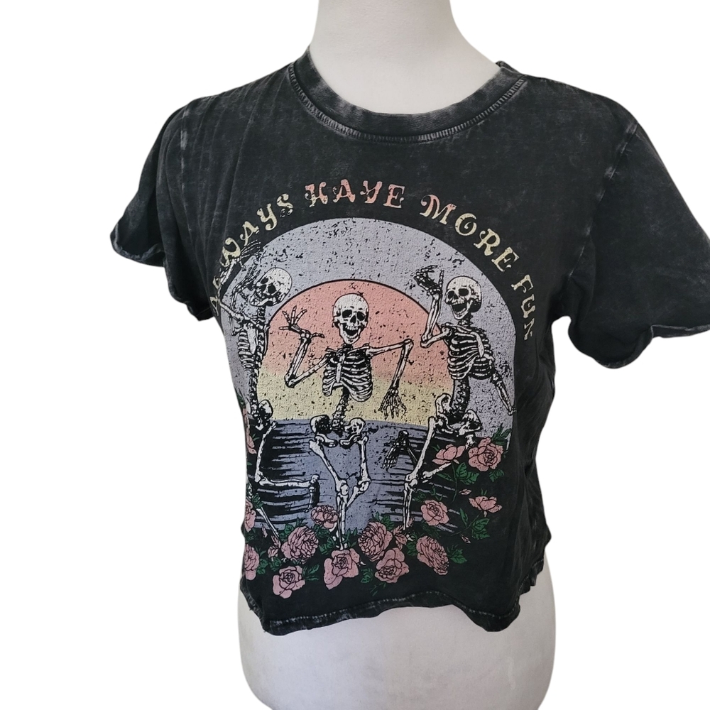 Vibe N' Gray Wash Crop Tee Gray sz XS